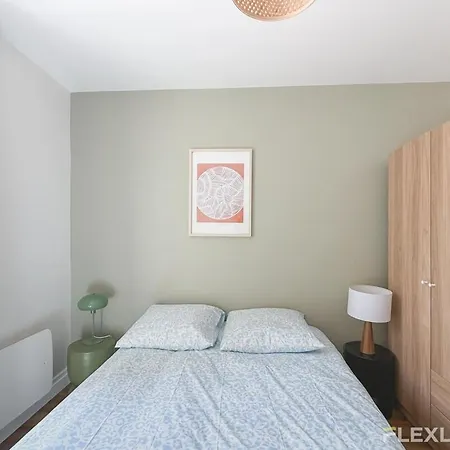 Apartment Immeuble Droite Paris